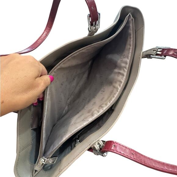 TORY BURCH York Tan Leather Tote Bag with Red handles - Picture 9 of 15